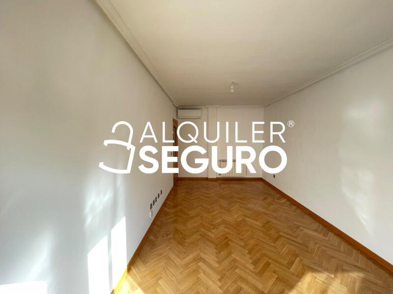 Inmueble en Calle del Ánade, MADRID