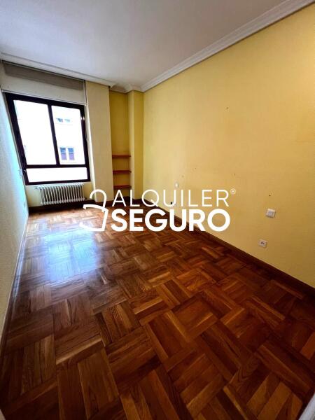 Inmueble en Calle de Azcona, MADRID
