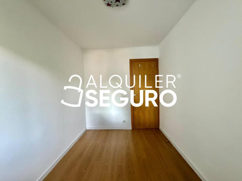 Piso en Calle Segovia, COLLADO VILLALBA MADRID