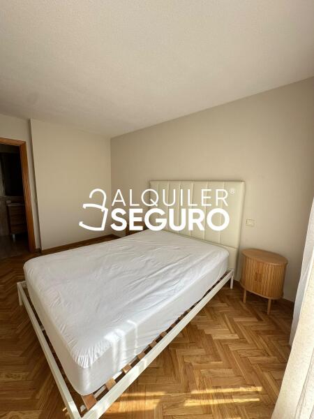 Inmueble en Calle Carballino, MADRID