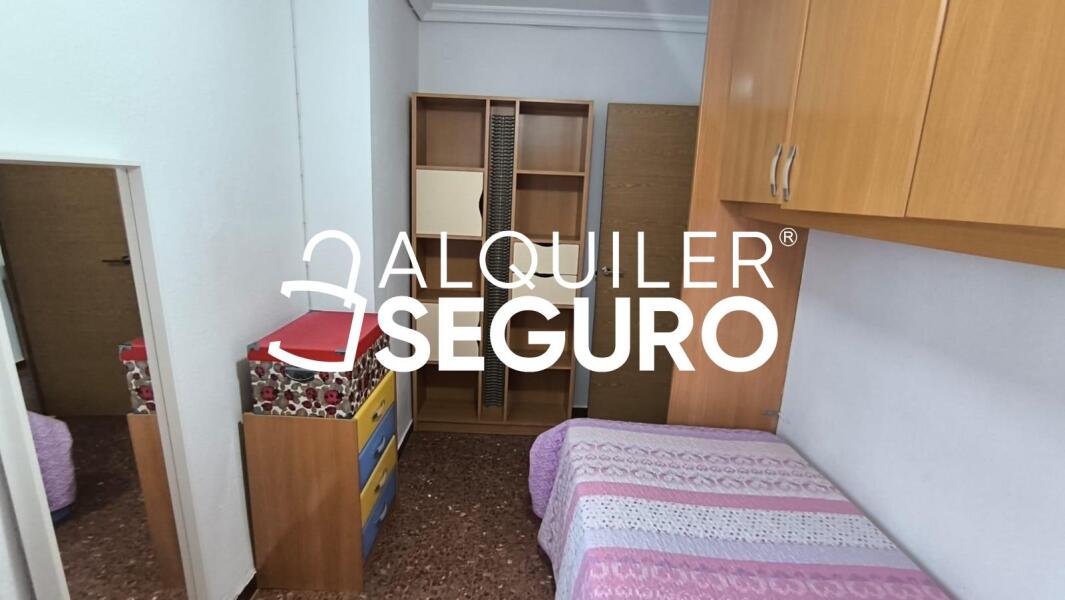Inmueble en Calle aguila real, SEVILLA
