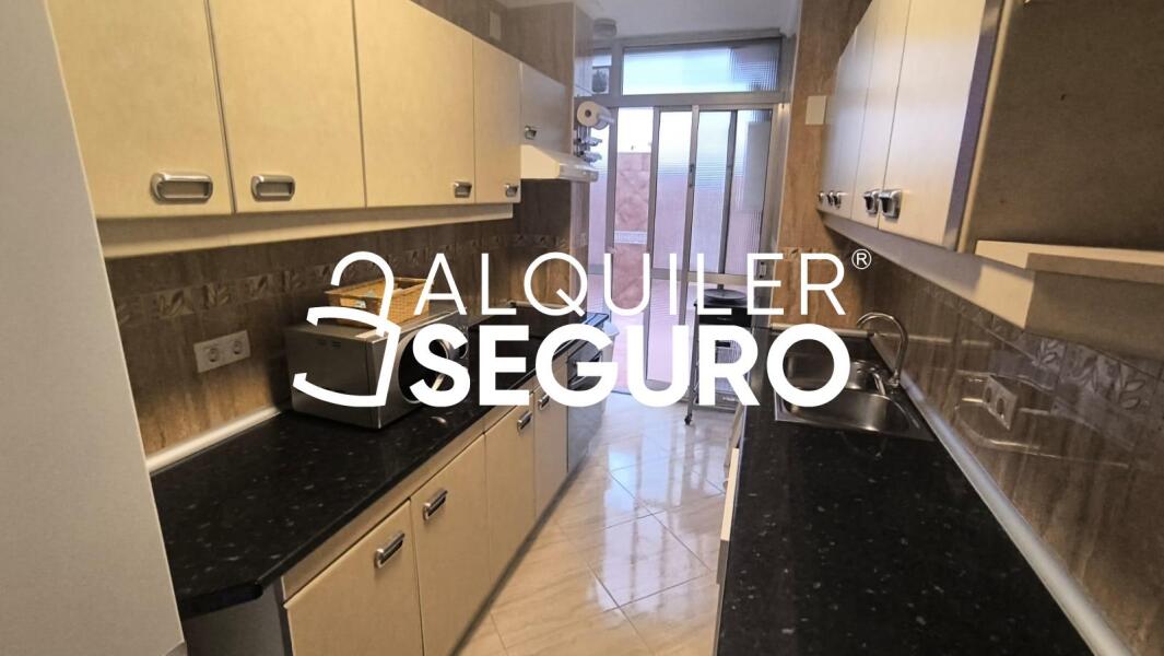 Inmueble en Calle aguila real, SEVILLA