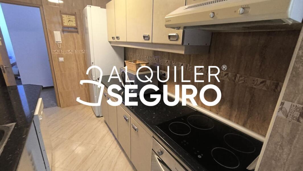 Inmueble en Calle aguila real, SEVILLA