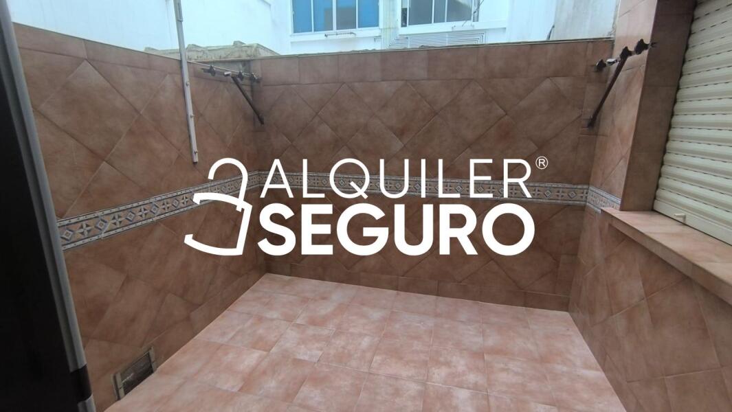 Inmueble en Calle aguila real, SEVILLA