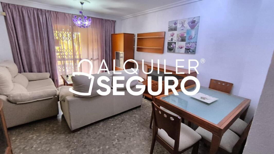 Inmueble en Calle aguila real, SEVILLA