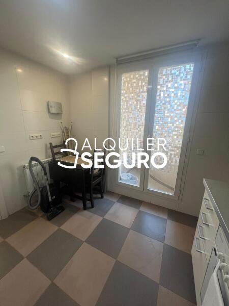 Inmueble en Calle Nanclares de Oca, MADRID