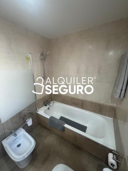 Inmueble en Calle Nanclares de Oca, MADRID