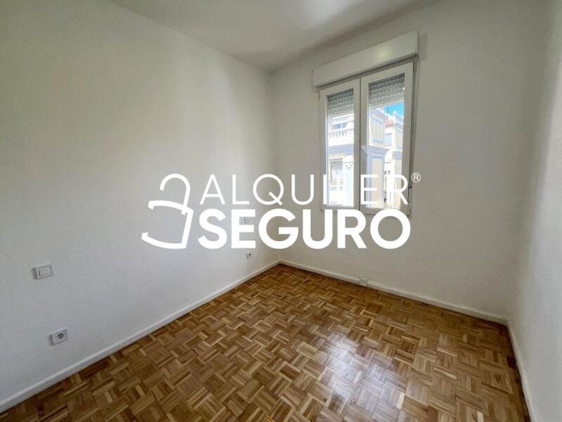 Inmueble en Calle de Alejandro Saint Aubin, MADRID