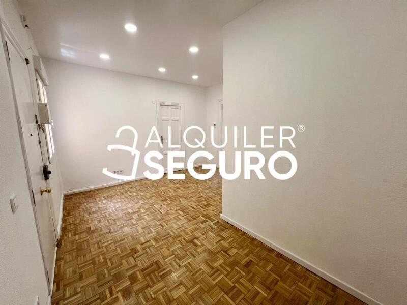 Inmueble en Calle de Alejandro Saint Aubin, MADRID