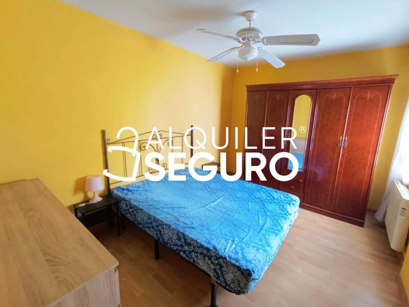 Inmueble en Calle San Vicente , MADRID