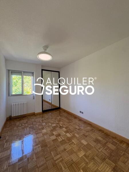 Piso en Plaza  de Valencia, RIVAS-VACIAMADRID MADRID