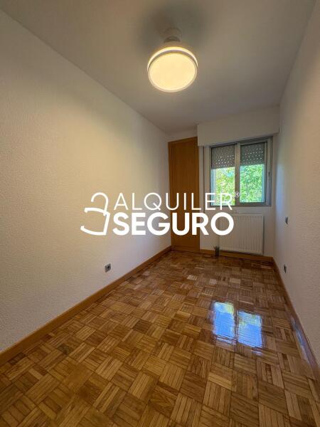 Piso en Plaza  de Valencia, RIVAS-VACIAMADRID MADRID
