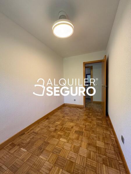 Piso en Plaza  de Valencia, RIVAS-VACIAMADRID MADRID