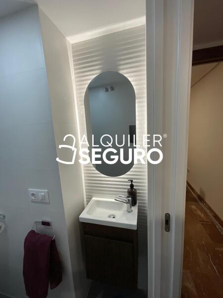 Inmueble en Calle Rafael Salas Gonzalez , SEVILLA