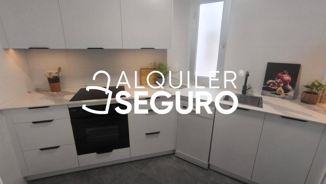 Inmueble en Calle Rafael Salas Gonzalez , SEVILLA