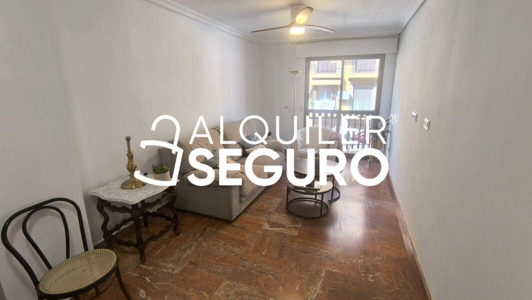 Inmueble en Calle Rafael Salas Gonzalez , SEVILLA