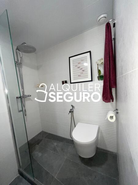 Inmueble en Calle Rafael Salas Gonzalez , SEVILLA