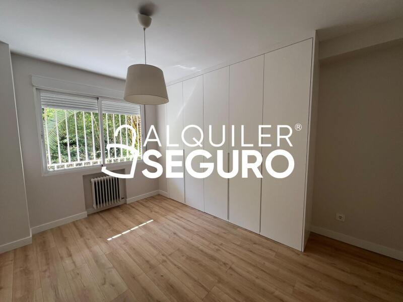 Inmueble en Calle del Jazmín, MADRID