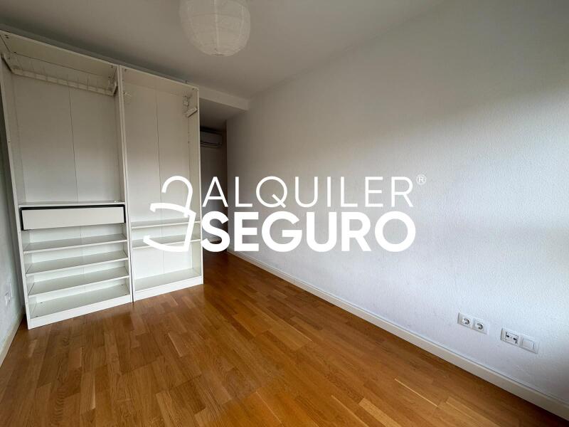 Inmueble en Avenida de la Albufera, MADRID