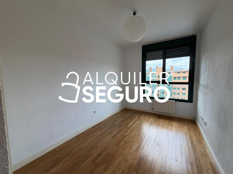 Inmueble en Avenida de la Albufera, MADRID