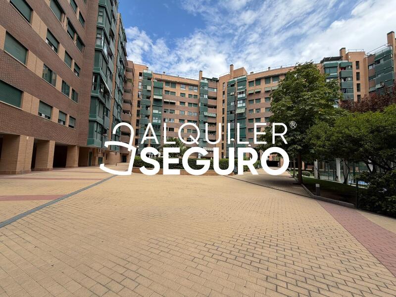 Inmueble en Avenida de la Albufera, MADRID