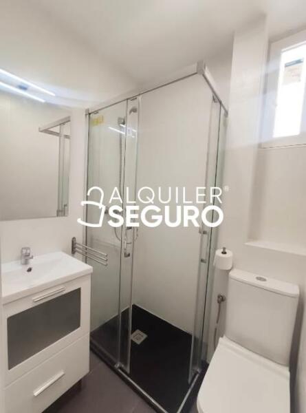 Inmueble en Calle Andrés Torrejón, MADRID