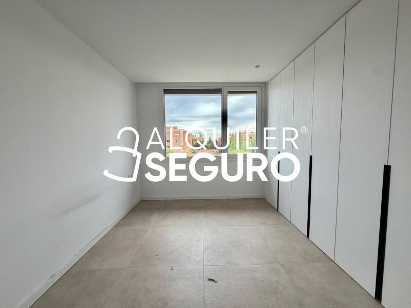 Piso en Avenida Luis García Cereceda , POZUELO DE ALARCÓN MADRID