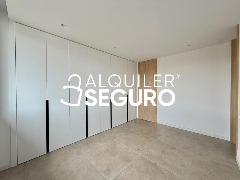 Piso en Avenida Luis García Cereceda , POZUELO DE ALARCÓN MADRID