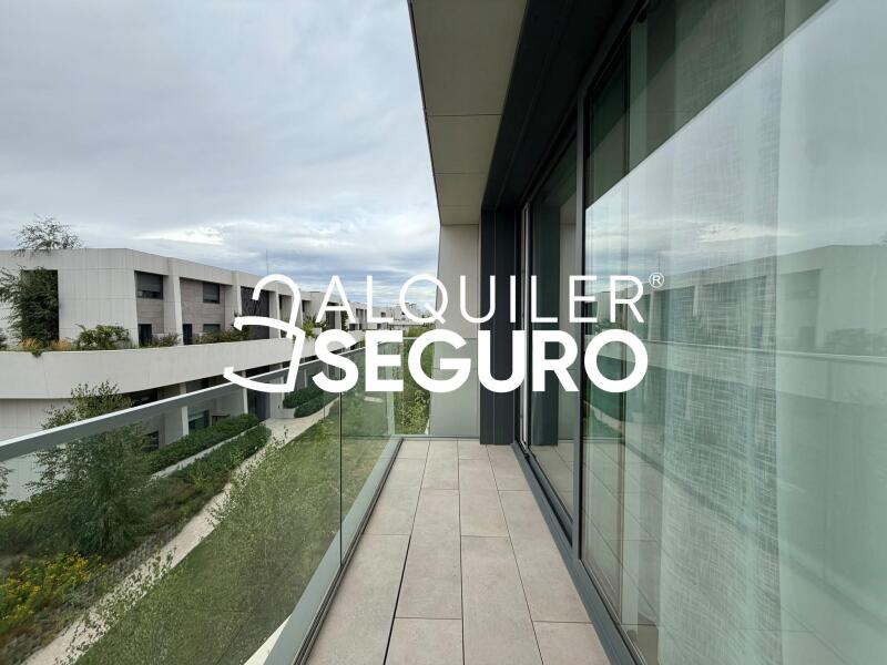 Piso en Avenida Luis García Cereceda , POZUELO DE ALARCÓN MADRID