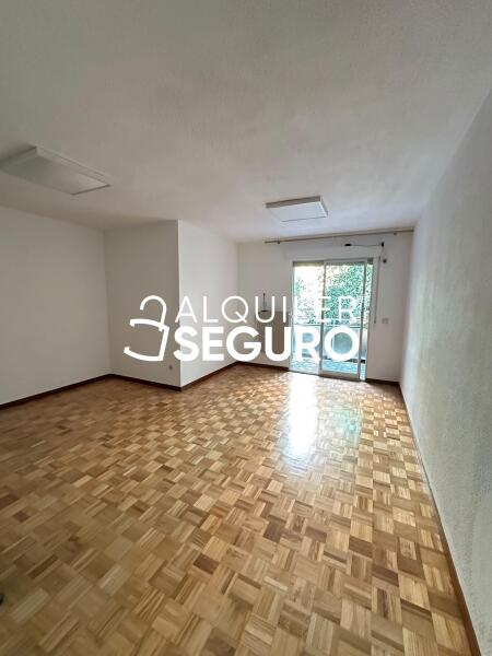 Inmueble en Calle Soria, MADRID