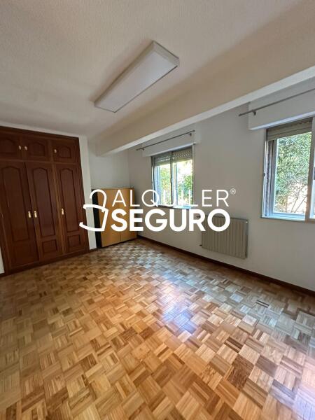 Inmueble en Calle Soria, MADRID