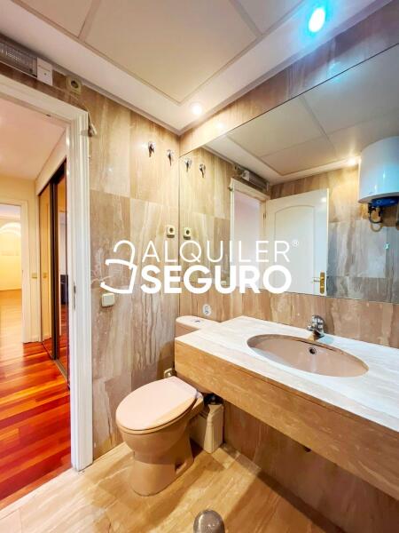 Inmueble en Calle del Noviciado , MADRID