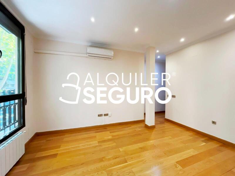 Inmueble en Calle de Río Rosas, MADRID