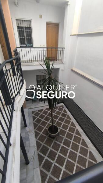 Inmueble en Calle Mendoza Rios, SEVILLA