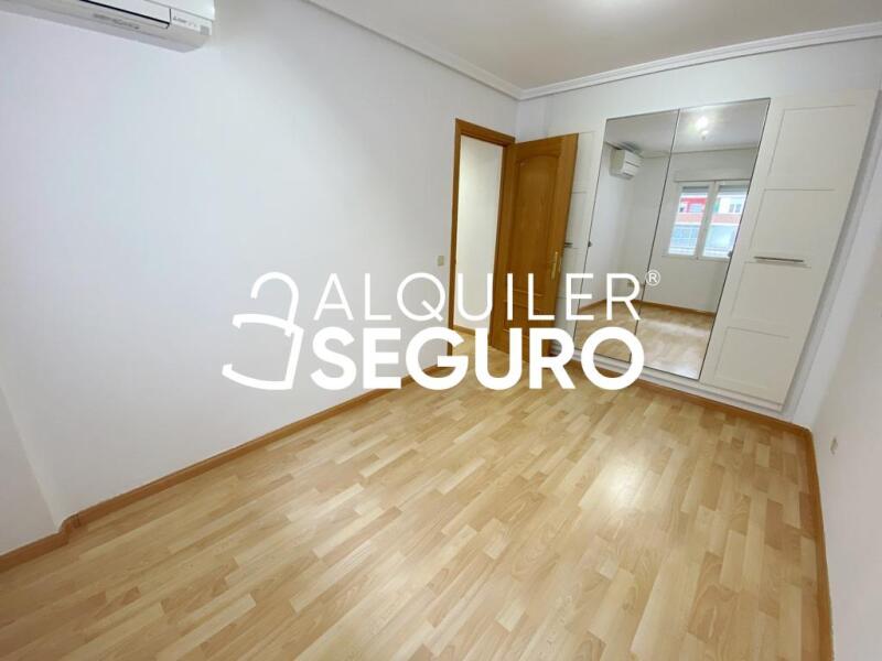 Inmueble en Calle Virgen de Lourdes, MADRID