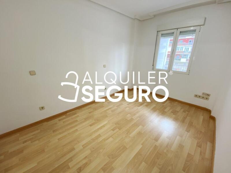 Inmueble en Calle Virgen de Lourdes, MADRID