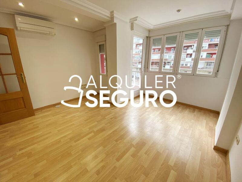 Inmueble en Calle Virgen de Lourdes, MADRID
