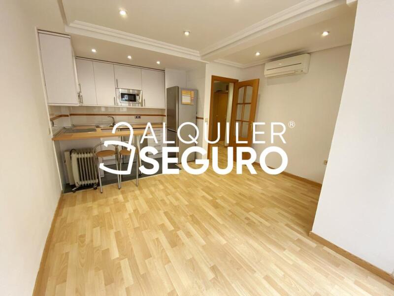 Inmueble en Calle Virgen de Lourdes, MADRID