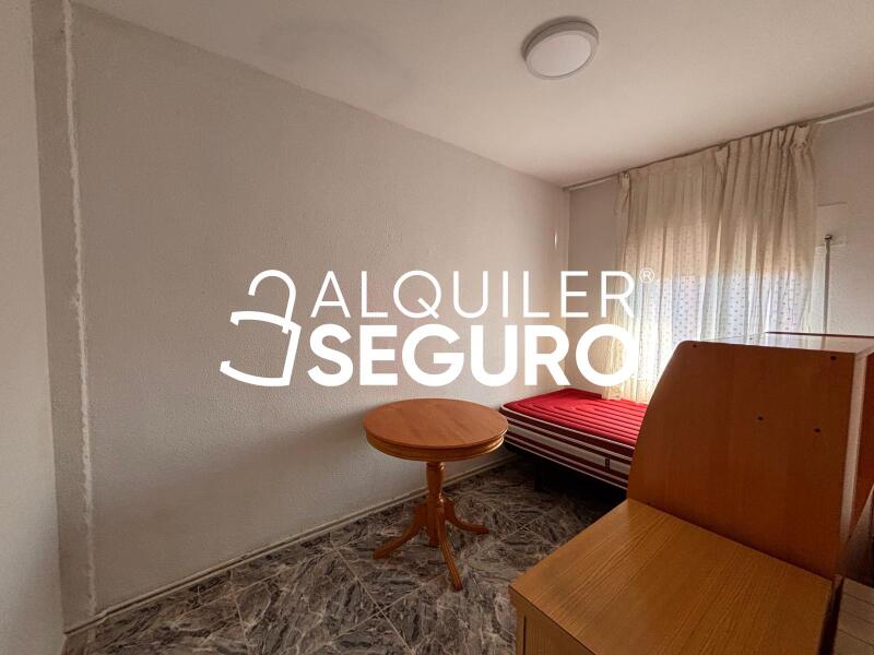 Inmueble en Calle Rincón de la Victoria , MADRID