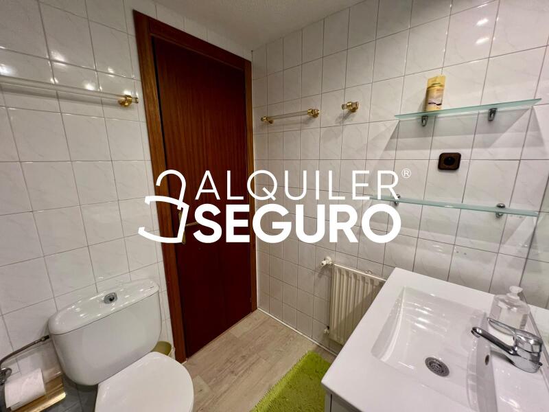 Inmueble en Calle de Santiago de Compostela, MADRID