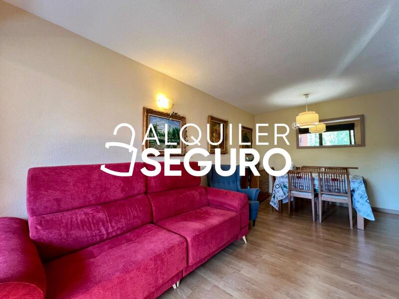 Inmueble en Calle de Santiago de Compostela, MADRID