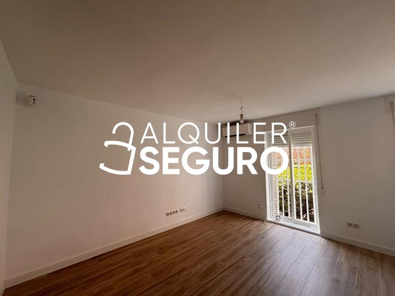 Inmueble en Calle de la Colonia Erillas, MADRID