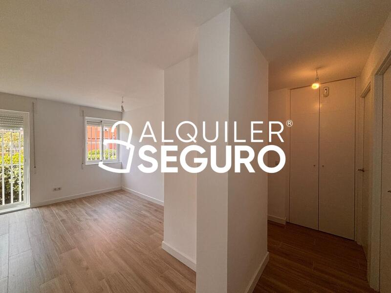 Inmueble en Calle de la Colonia Erillas, MADRID