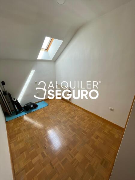 Piso en Calle De la Acequia, ARROYOMOLINOS MADRID