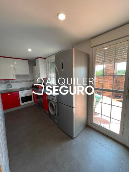 Piso en Calle De la Acequia, ARROYOMOLINOS MADRID