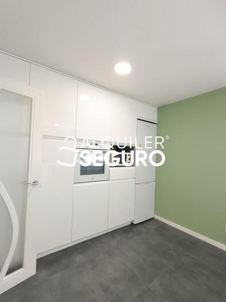 Inmueble en Calle Valdemorillo, MADRID