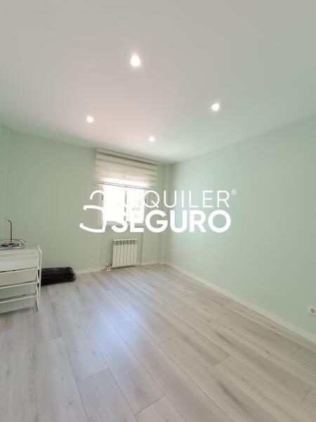 Inmueble en Calle Valdemorillo, MADRID