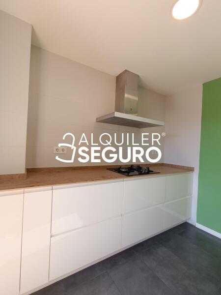 Inmueble en Calle Valdemorillo, MADRID
