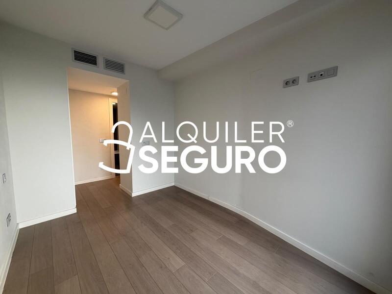 Inmueble en Calle Mira el Sol, MADRID