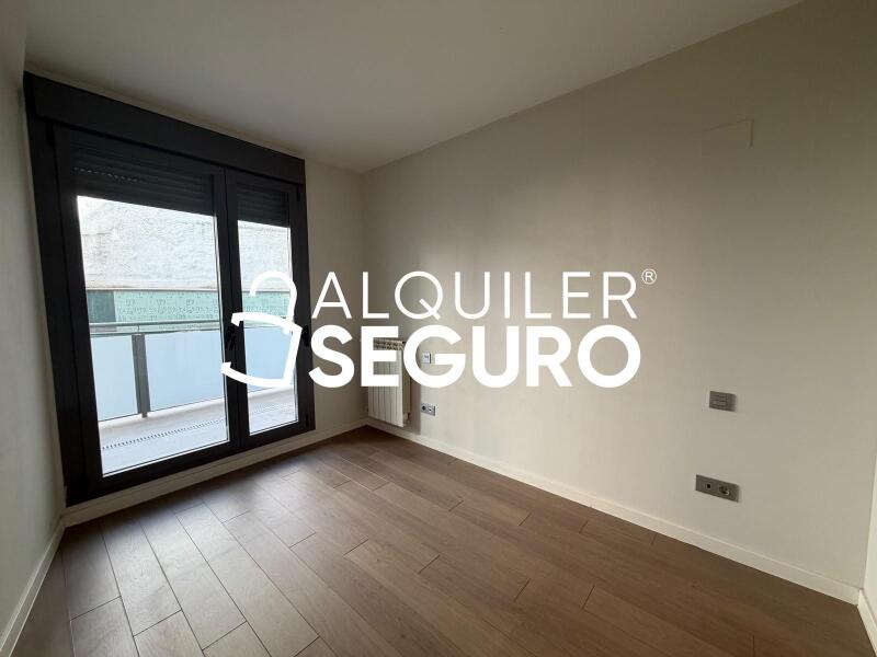 Inmueble en Calle Mira el Sol, MADRID